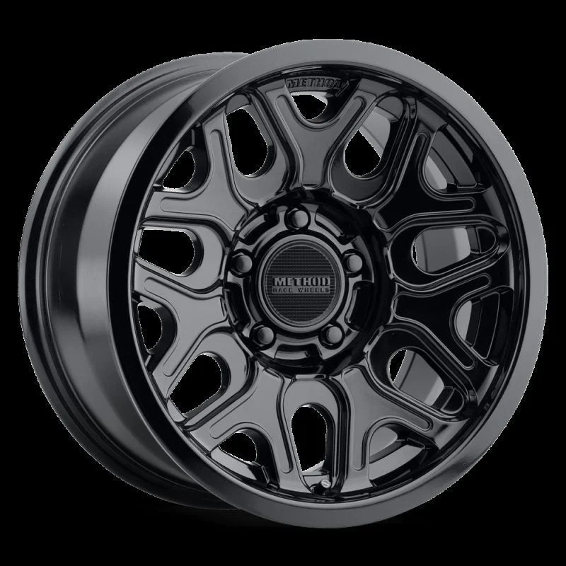 Method Wheels MR322890881318 - Method MR322 / 18x9 / 8x180 BP / 18ET / 5.68in BS / 130.81mm CB - Gloss Black Wheel