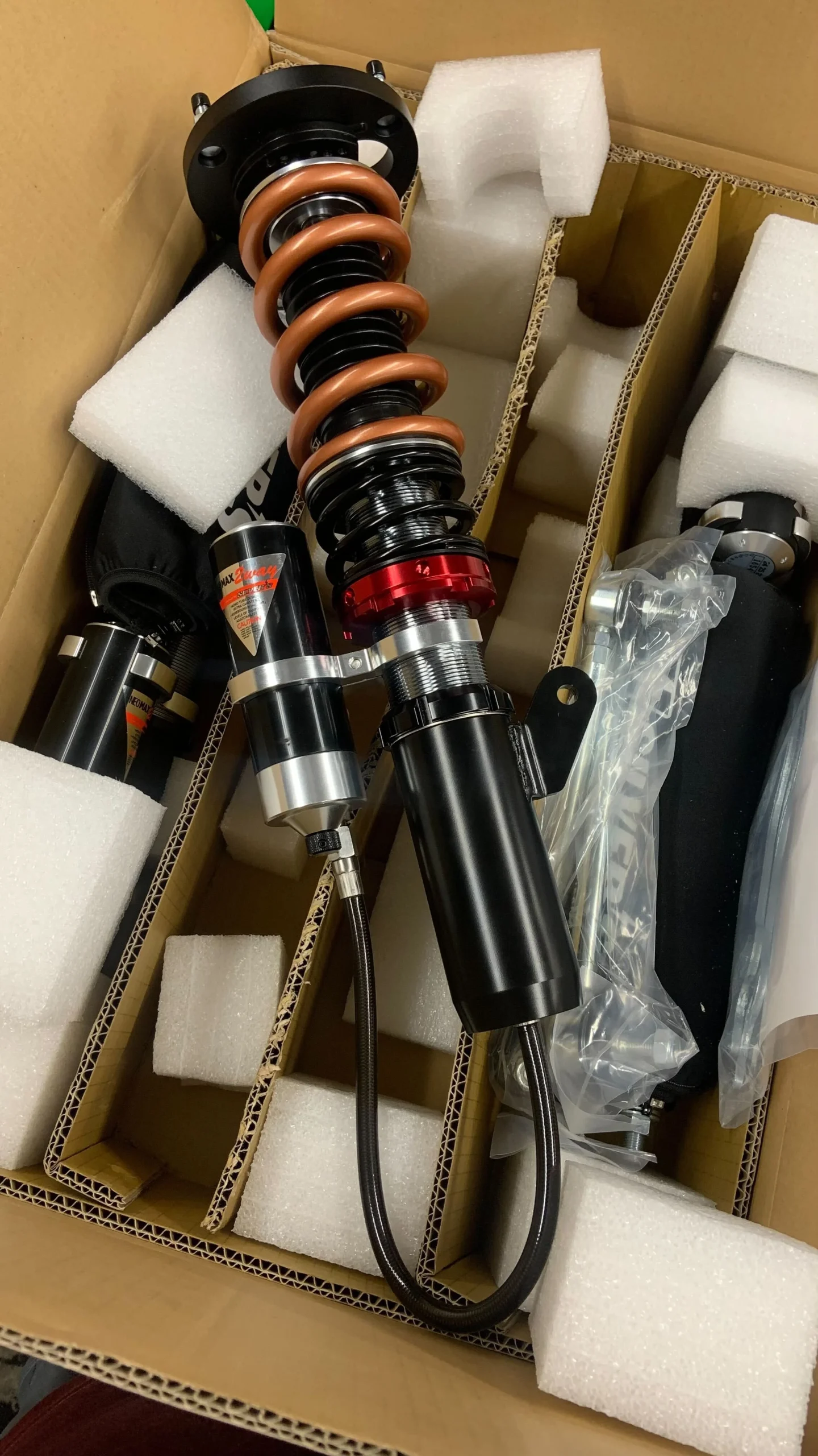 Silver's NEOMAX 2-Way Coilovers BMW M3 (E90/92/93) 2008-2013