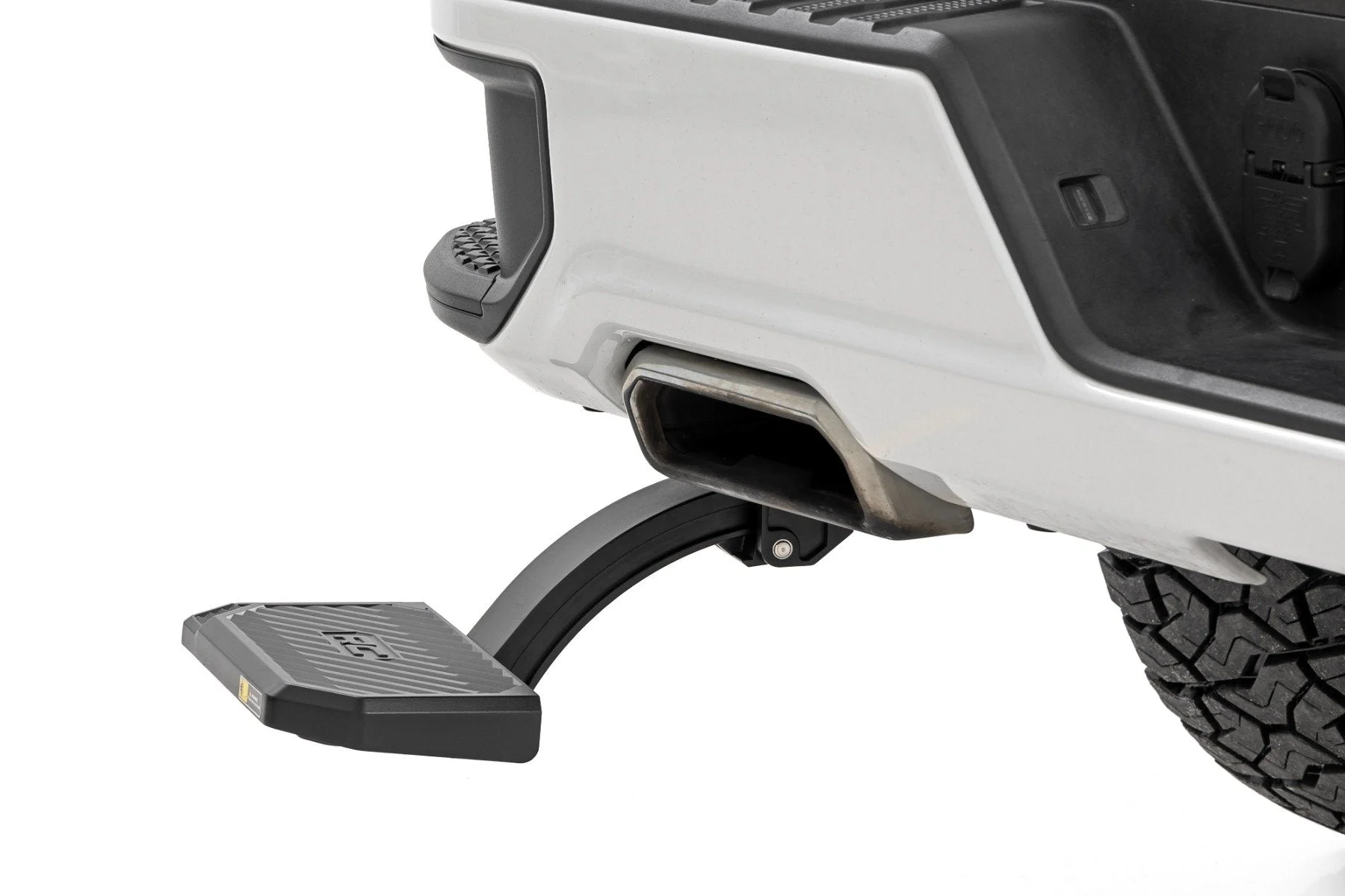 Retractable Bed Step | Manual Pull | Chevy/GMC 1500 (19-26)
