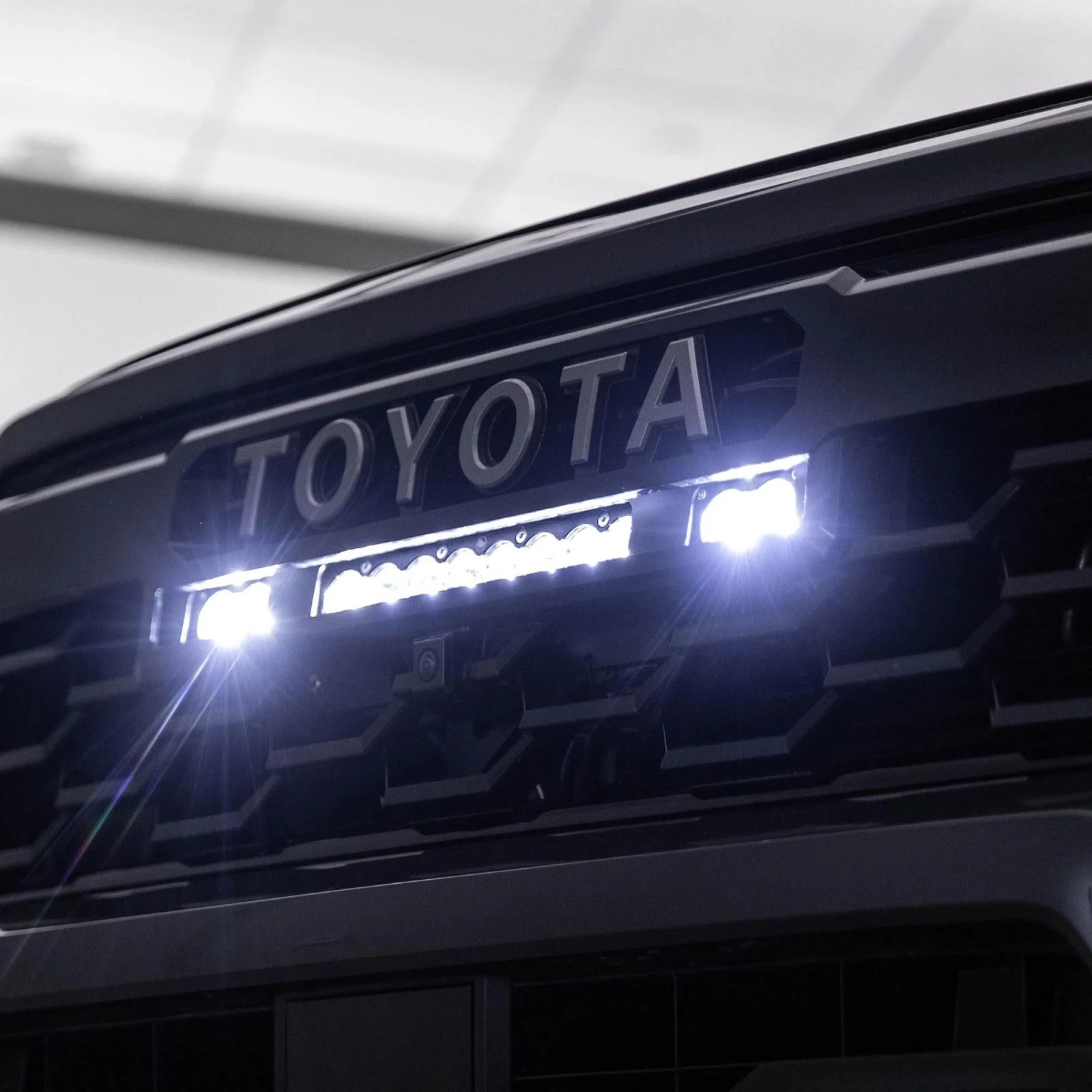 S8 10-inch/S2 Pro Grille Light Kit 2024-On Toyota Tacoma TRD Pro Clear Baja Designs