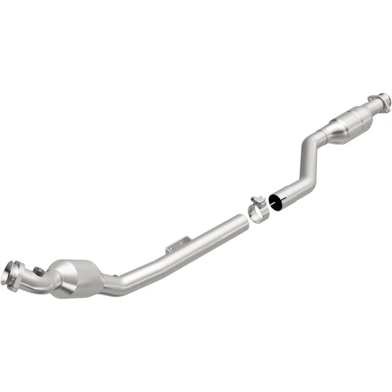 MagnaFlow Direct Fit Catalytic Converter 01-02 Mercedes E430 4.3L Driver Side CA