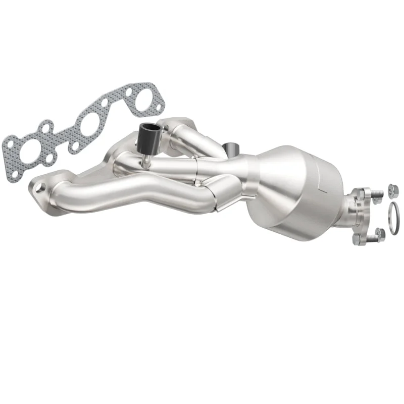 MagnaFlow Direct Fit Catalytic Converter 01-04 Nissan Frontier Driver Side Manifold