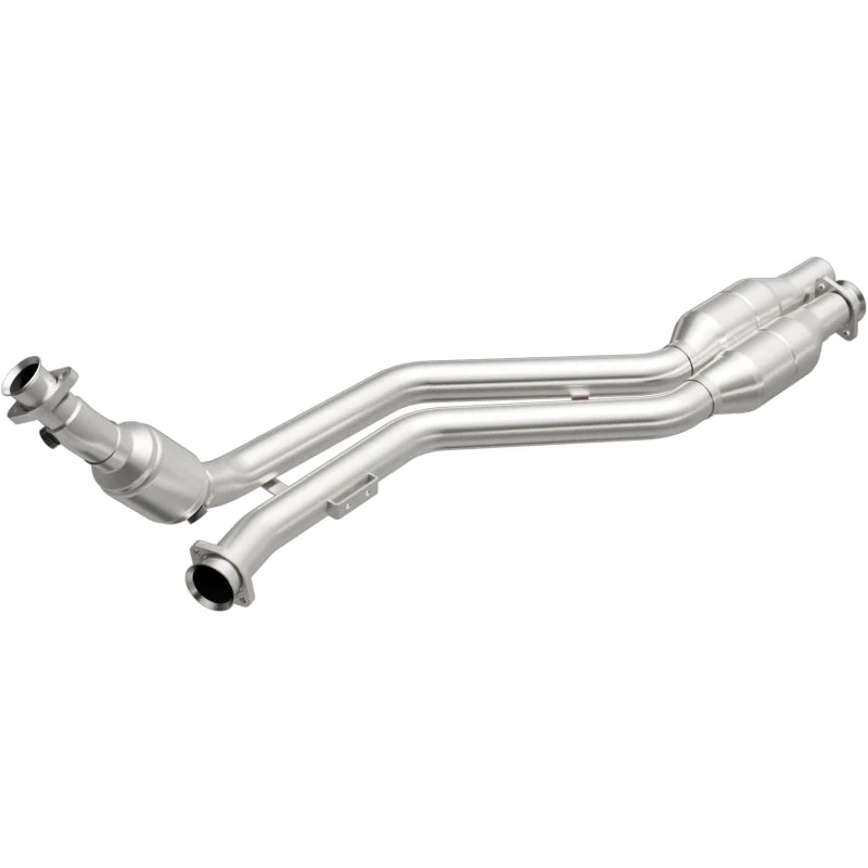 MagnaFlow Direct Fit Catalytic Converter 02-03 Mercedes CLK430 4.3L Passenger Side