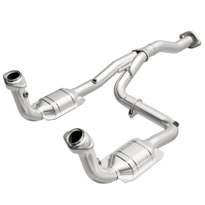 MagnaFlow Direct Fit Catalytic Converter 07 Jeep Liberty 3.7L