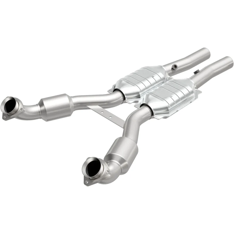 MagnaFlow Direct Fit Catalytic Converter 2004 Chevy Corvette 5.7L