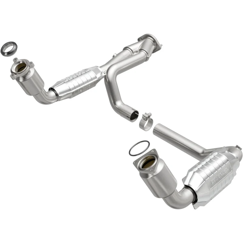 MagnaFlow Direct Fit Catalytic Converter 99-00 Chevy Pickups 4.3L
