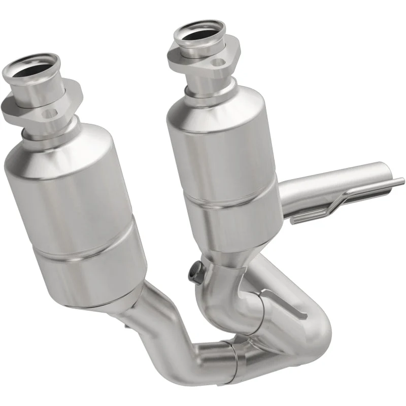 MagnaFlow Direct Fit Catalytic Converter 99-00 Grand Cherokee 4.0L