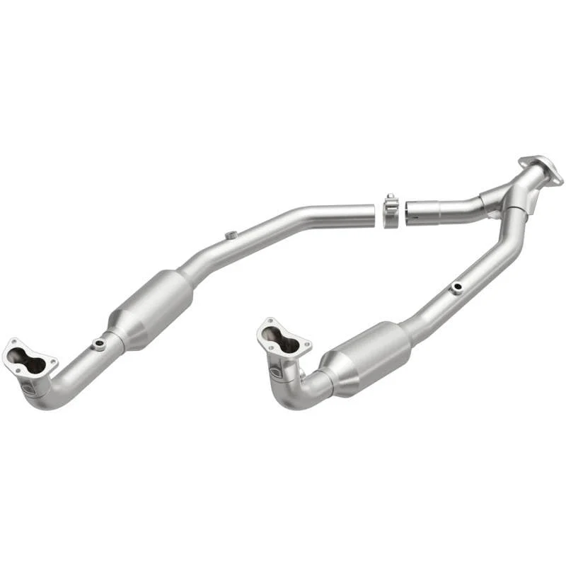 MagnaFlow Direct Fit Catalytic Converter OEM 2003 Land Rover Discovery Underbody